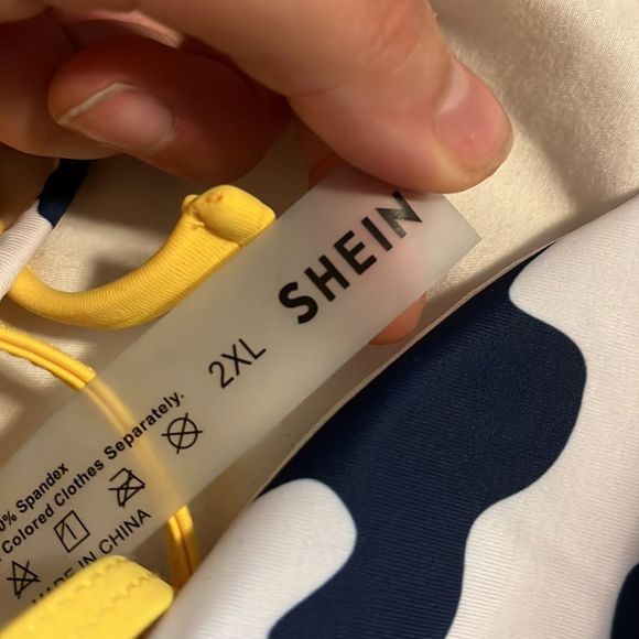 2 Mix & Match Bikinis - Picture 3 of 9